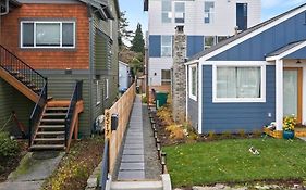 Eco Built Crown Hill Townhouse - 85 Walkscore